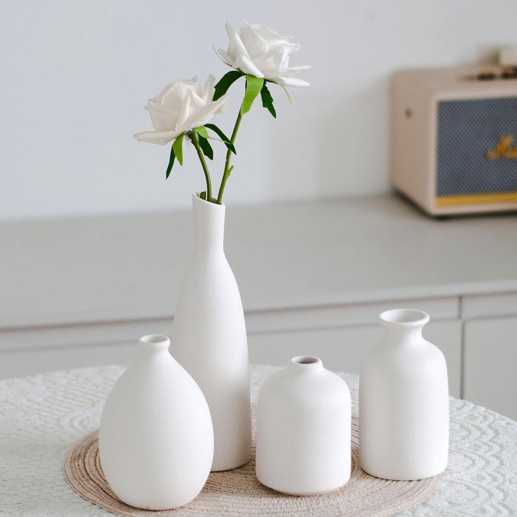 White Ceramic Vase Set of 4 (white)