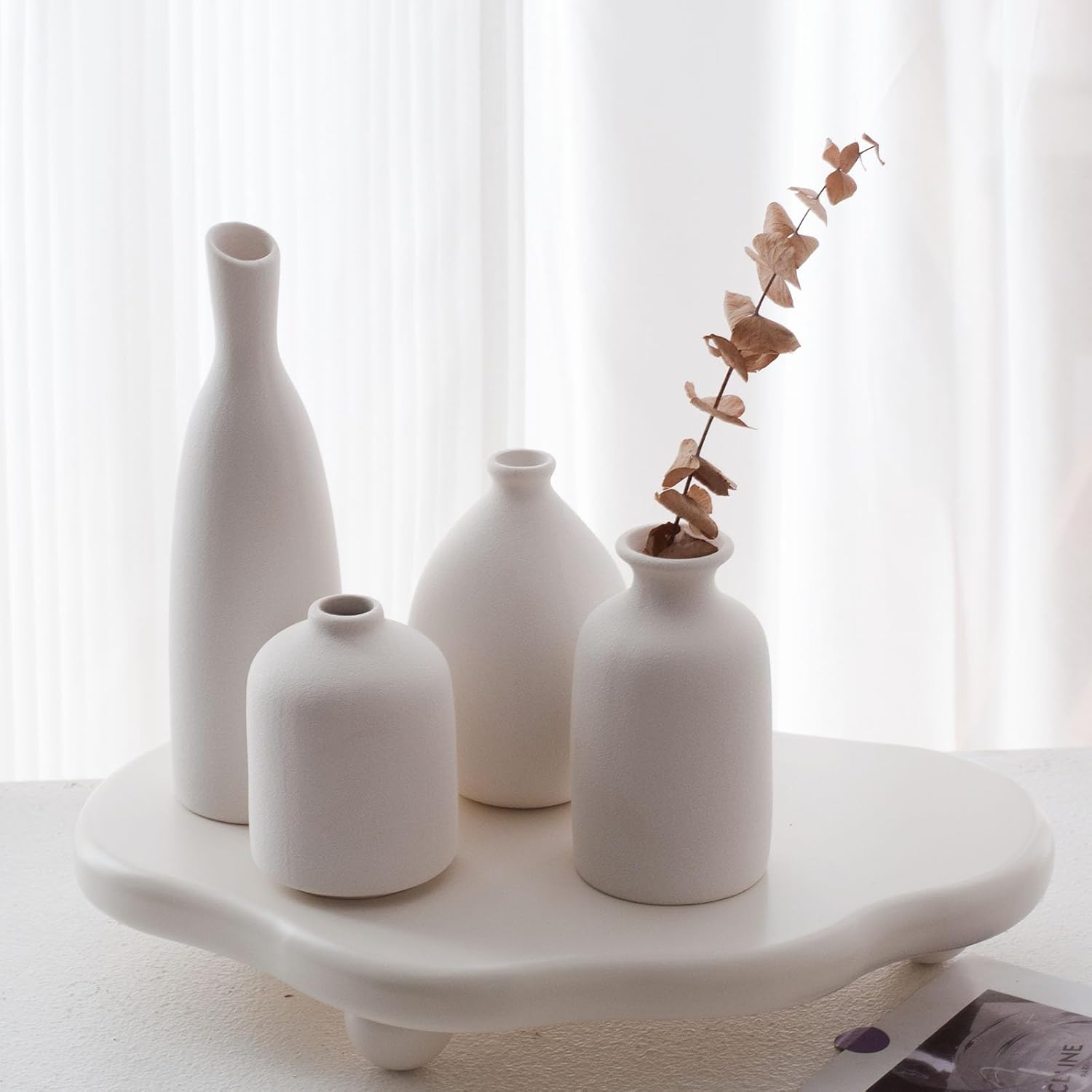 White Ceramic Vase Set of 4 (white)